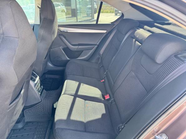 Skoda Octavia III (A7) с пробегом 2013 года, цена 1 080 000 рублей, 258314 км, лифтбек, Автокод Объявления