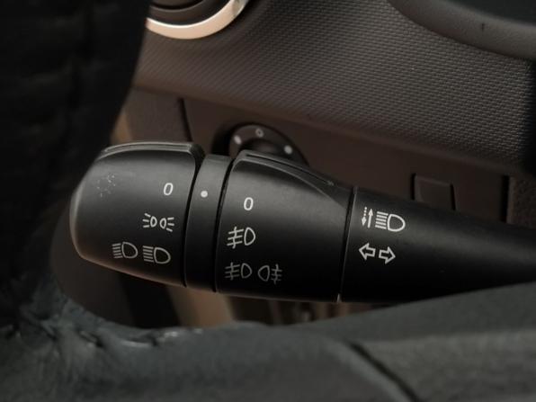 Renault Sandero II с пробегом 2015 года, цена 949 000 рублей, 56354 км, хэтчбек, Автокод Объявления