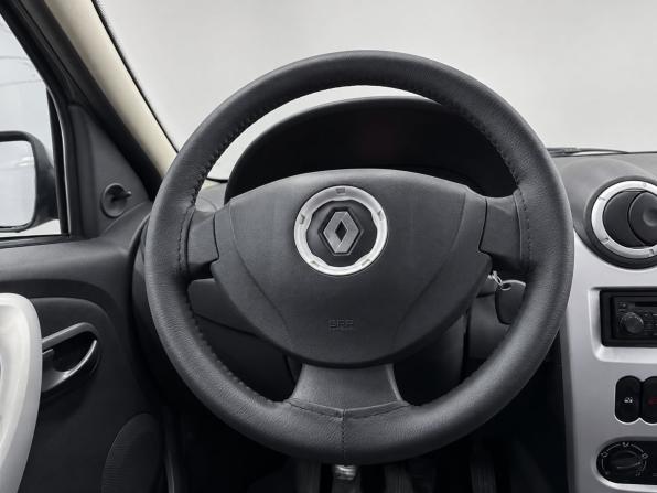 Renault Logan I Рестайлинг с пробегом 2014 года, цена 449 000 рублей, 121715 км, седан, Автокод Объявления