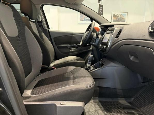 Renault Kaptur I с пробегом 2018 года, цена 1 465 000 рублей, 90540 км, внедорожник, Автокод Объявления