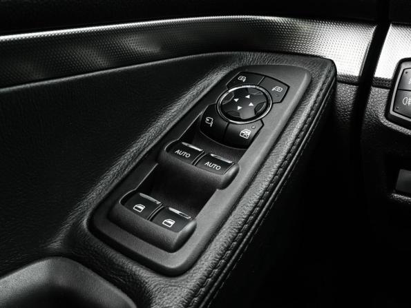Ford Explorer V с пробегом 2013 года, цена 1 609 000 рублей, 216845 км, внедорожник, Автокод Объявления