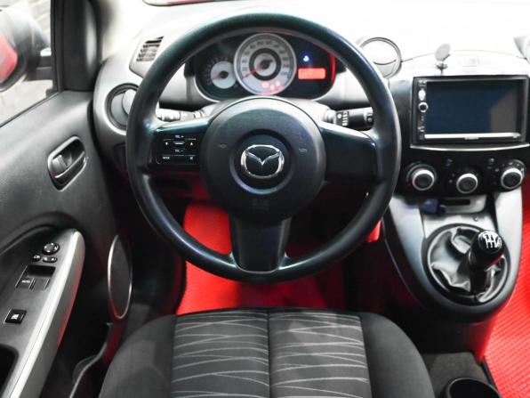 Mazda 2 II (DE) с пробегом 2008 года, цена 590 000 рублей, 211586 км, хэтчбек, Автокод Объявления