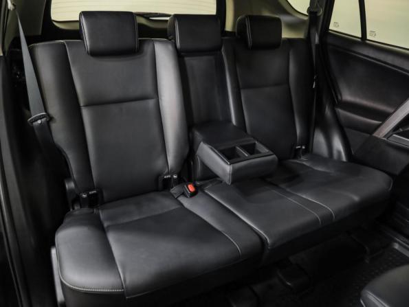Toyota RAV4 IV (XA40) Рестайлинг с пробегом 2016 года, цена 2 759 000 рублей, 108861 км, внедорожник, Автокод Объявления