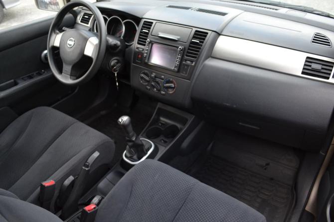 Nissan Tiida I Рестайлинг с пробегом 2013 года, цена 690 000 рублей, 210234 км, хэтчбек, Автокод Объявления