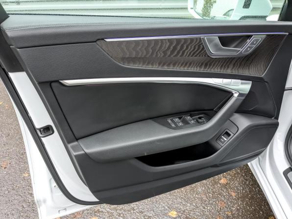 Audi A6 V (C8) с пробегом 2021 года, цена 4 150 000 рублей, 91465 км, седан, Автокод Объявления