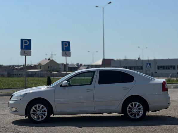 Skoda Octavia II (A5) Рестайлинг с пробегом 2013 года, цена 960 000 рублей, 133000 км, лифтбек, Автокод Объявления