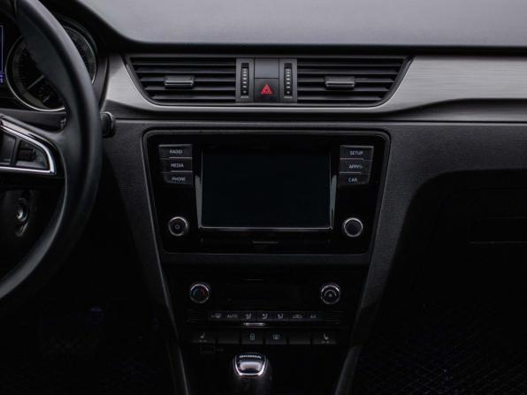 Skoda Rapid I Рестайлинг с пробегом 2018 года, цена 1 258 000 рублей, 63391 км, лифтбек, Автокод Объявления