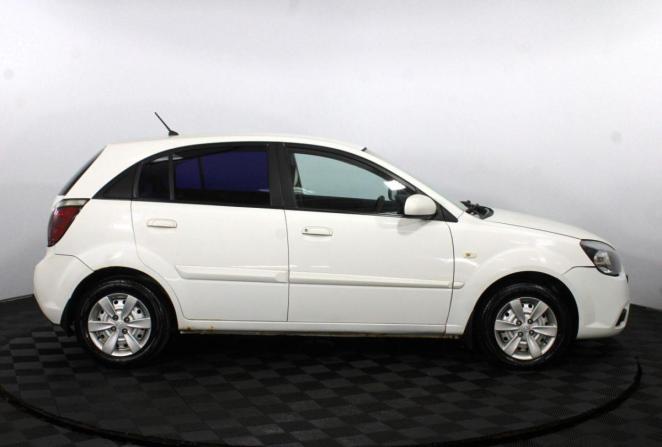 Kia Rio II Рестайлинг с пробегом 2010 года, цена 445 000 рублей, 157262 км, хэтчбек, Автокод Объявления