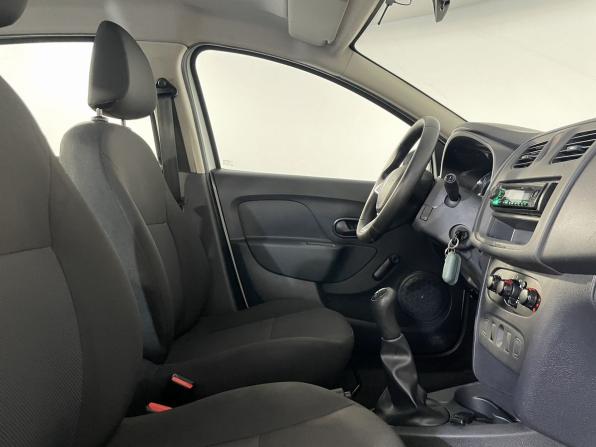 Renault Logan II Рестайлинг с пробегом 2019 года, цена 819 900 рублей, 103281 км, седан, Автокод Объявления