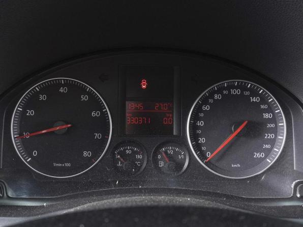 Volkswagen Golf V с пробегом 2005 года, цена 420 000 рублей, 330371 км, хэтчбек, Автокод Объявления