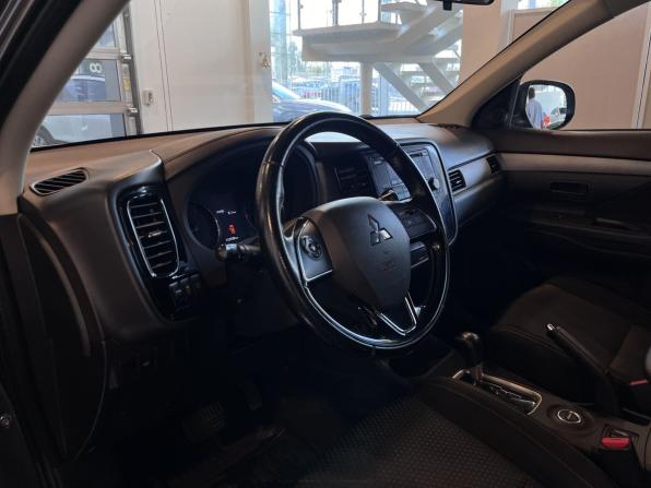 Mitsubishi Outlander III Рестайлинг 2 с пробегом 2016 года, цена 1 855 000 рублей, 117740 км, внедорожник, Автокод Объявления