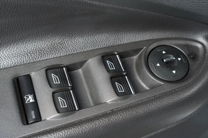 Ford Kuga II с пробегом 2014 года, цена 1 399 000 рублей, 139000 км, внедорожник, Автокод Объявления