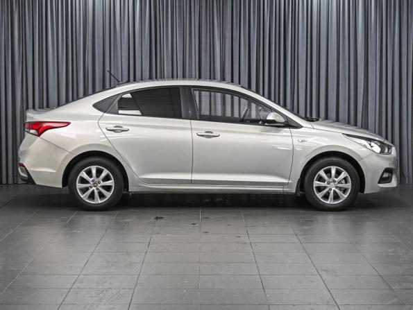 Hyundai Solaris II с пробегом 2019 года, цена 1 248 000 рублей, 142407 км, седан, Автокод Объявления