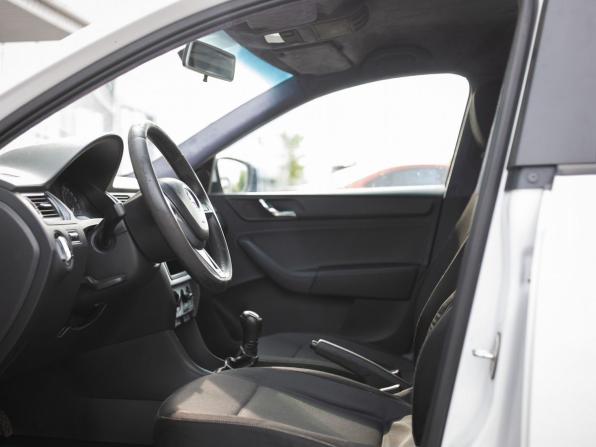 Skoda Rapid I с пробегом 2014 года, цена 830 000 рублей, 231159 км, лифтбек, Автокод Объявления