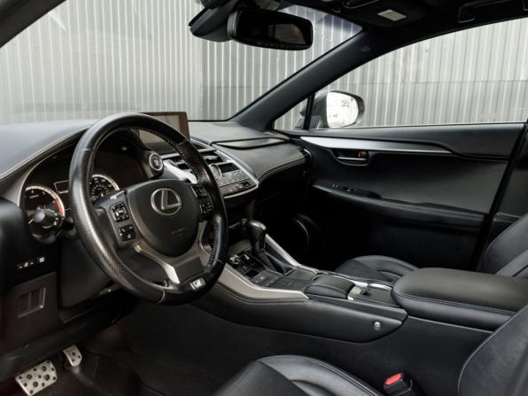 Lexus NX I Рестайлинг с пробегом 2018 года, цена 3 100 000 рублей, 91737 км, внедорожник, Автокод Объявления
