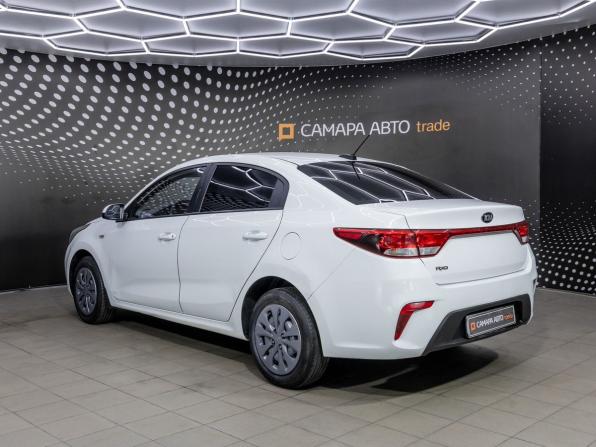 Kia Rio IV с пробегом 2019 года, цена 1 019 000 рублей, 120050 км, седан, Автокод Объявления