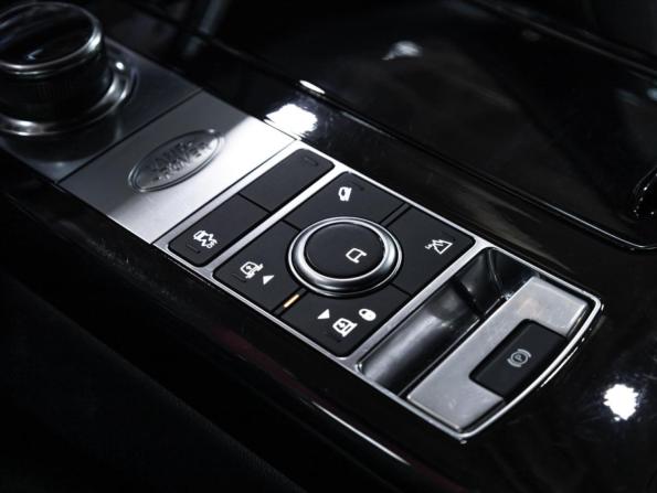 Land Rover Range Rover IV Рестайлинг с пробегом 2018 года, цена 5 599 000 рублей, 160181 км, внедорожник, Автокод Объявления