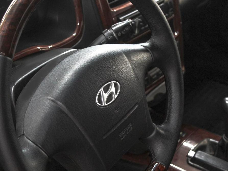 Hyundai Sonata IV (EF) Рестайлинг Ростов-на-Дону  - изображение 21