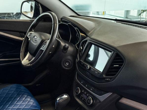 Lada (ВАЗ) Vesta I с пробегом 2022 года, цена 1 415 000 рублей, 33462 км, седан, Автокод Объявления