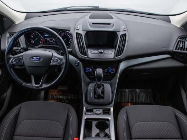 Ford Kuga II Рестайлинг с пробегом 2018 года, цена 1 616 000 рублей, 130241 км, внедорожник, Автокод Объявления