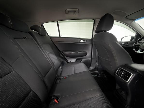 Kia Sportage IV Рестайлинг с пробегом 2018 года, цена 2 150 000 рублей, 89027 км, внедорожник, Автокод Объявления