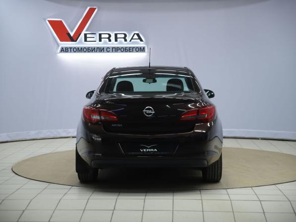 Opel Astra J Рестайлинг с пробегом 2013 года, цена 650 000 рублей, 236954 км, седан, Автокод Объявления