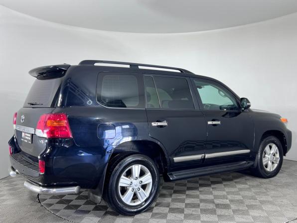 Toyota Land Cruiser 200 Series Рестайлинг 1 с пробегом 2013 года, цена 2 999 000 рублей, 350700 км, внедорожник, Автокод Объявления