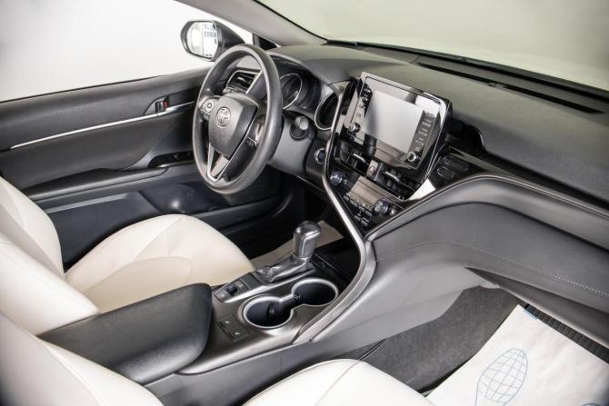 Toyota Camry VIII (XV70) с пробегом 2021 года, цена 2 699 000 рублей, 94264 км, седан, Автокод Объявления