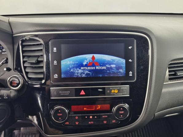 Mitsubishi Outlander III Рестайлинг 3 с пробегом 2019 года, цена 1 869 000 рублей, 156104 км, внедорожник, Автокод Объявления