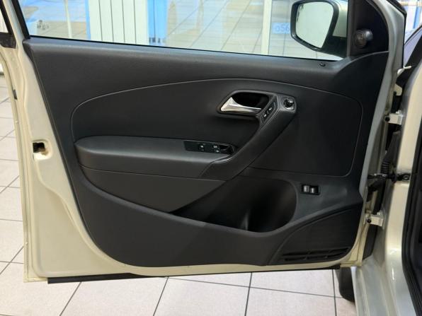 Volkswagen Polo V с пробегом 2012 года, цена 799 000 рублей, 157876 км, седан, Автокод Объявления