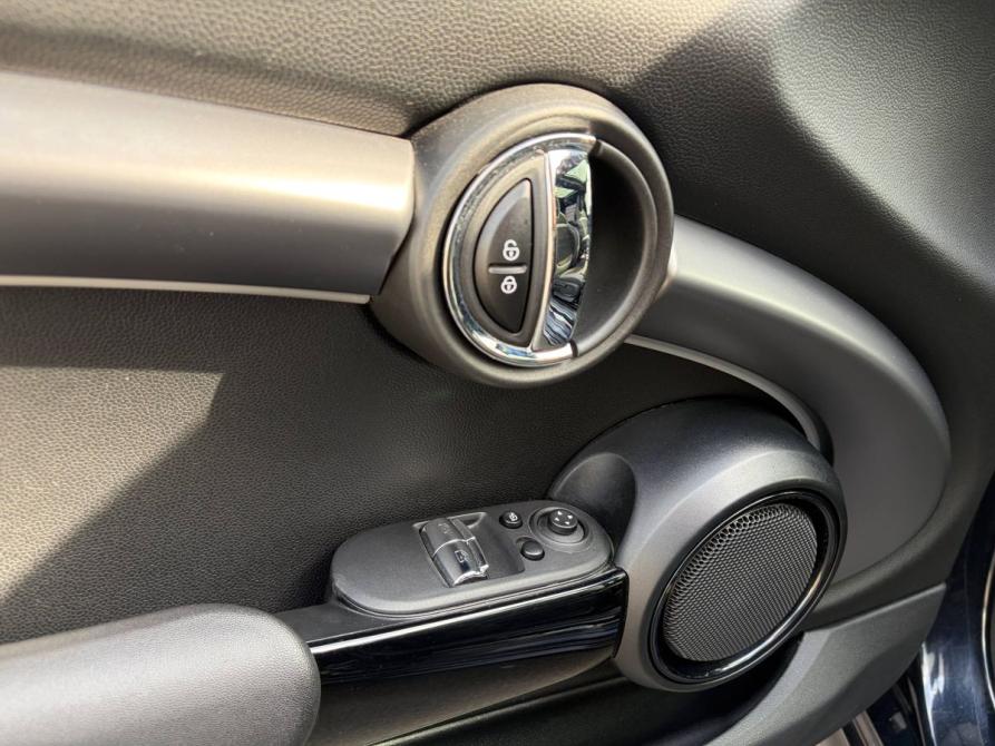 Mini Hatch III (F55/F56) Рестайлинг 2 Санкт-Петербург  - изображение 18