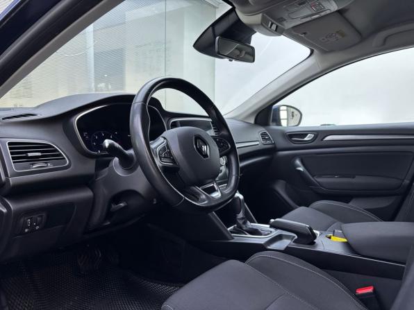 Renault Megane IV Рестайлинг с пробегом 2021 года, цена 1 679 000 рублей, 117568 км, универсал, Автокод Объявления