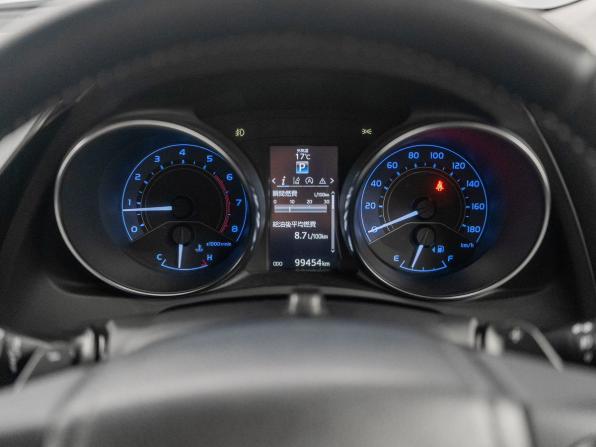 Toyota Auris II Рестайлинг с пробегом 2016 года, цена 1 455 000 рублей, 90000 км, хэтчбек, Автокод Объявления