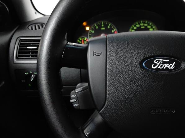 Ford Mondeo III Рестайлинг с пробегом 2006 года, цена 315 000 рублей, 275000 км, седан, Автокод Объявления