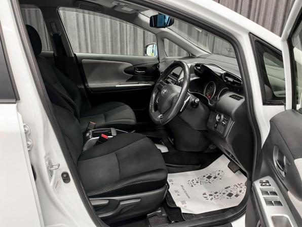Toyota Wish II с пробегом 2009 года, цена 1 250 000 рублей, 183000 км, минивэн, Автокод Объявления