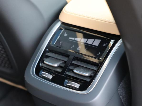 Volvo XC90 II Рестайлинг 1 с пробегом 2024 года, цена 8 580 000 рублей, 12614 км, внедорожник, Автокод Объявления