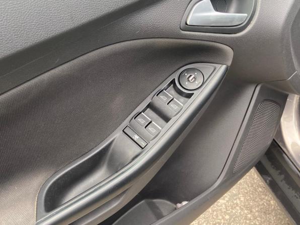 Ford Focus III с пробегом 2012 года, цена 840 000 рублей, 150883 км, хэтчбек, Автокод Объявления
