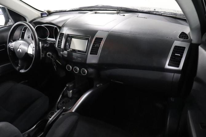 Mitsubishi Outlander II с пробегом 2008 года, цена 914 000 рублей, 304690 км, внедорожник, Автокод Объявления