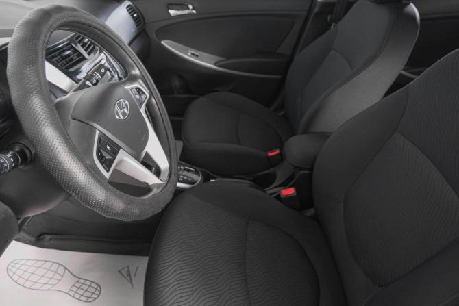 Hyundai Solaris I с пробегом 2013 года, цена 799 000 рублей, 217985 км, седан, Автокод Объявления