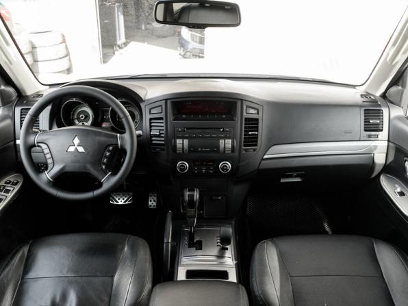Mitsubishi Pajero IV Рестайлинг 1 с пробегом 2014 года, цена 2 650 000 рублей, 106772 км, внедорожник, Автокод Объявления