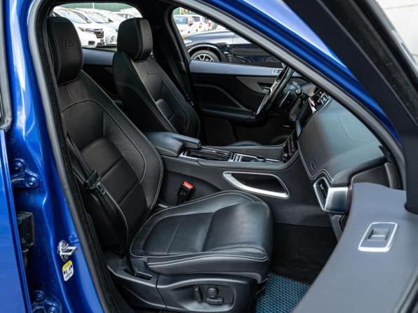 Jaguar F-Pace I с пробегом 2018 года, цена 4 180 000 рублей, 72522 км, внедорожник, Автокод Объявления