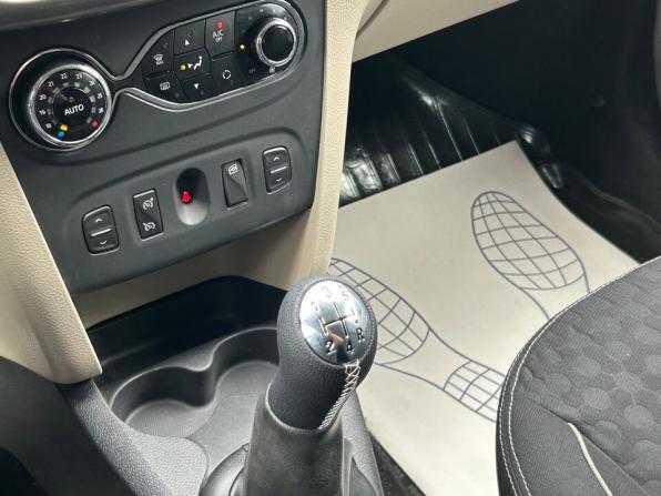 Renault Logan II с пробегом 2016 года, цена 595 000 рублей, 465713 км, седан, Автокод Объявления