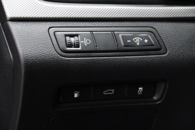 Hyundai Sonata VII (LF) Рестайлинг с пробегом 2019 года, цена 1 885 850 рублей, 93436 км, седан, Автокод Объявления