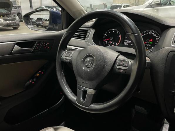 Volkswagen Jetta VI с пробегом 2013 года, цена 1 080 000 рублей, 118546 км, седан, Автокод Объявления