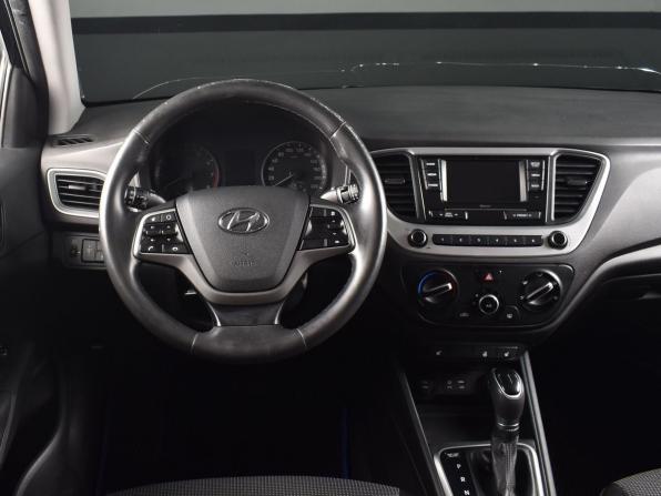 Hyundai Solaris II с пробегом 2017 года, цена 1 199 999 рублей, 175183 км, седан, Автокод Объявления
