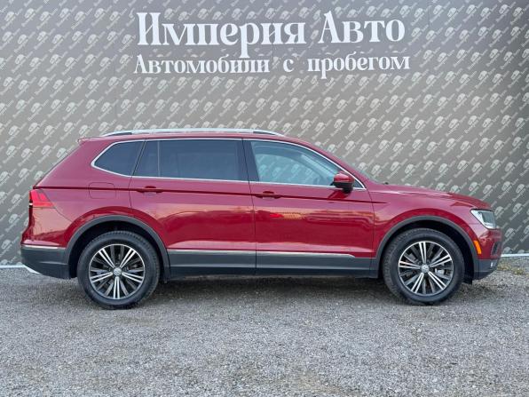 Volkswagen Tiguan II с пробегом 2018 года, цена 2 560 000 рублей, 65000 км, внедорожник, Автокод Объявления