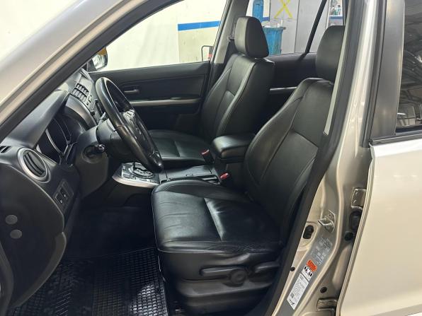 Suzuki Grand Vitara II Рестайлинг с пробегом 2010 года, цена 850 000 рублей, 190845 км, внедорожник, Автокод Объявления