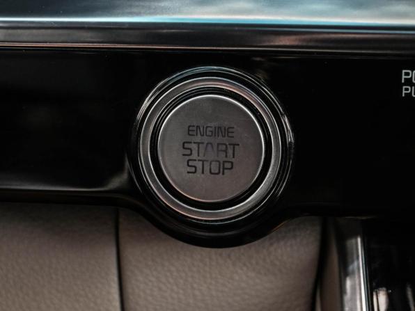 Kia Carnival IV с пробегом 2021 года, цена 2 999 000 рублей, 219451 км, минивэн, Автокод Объявления