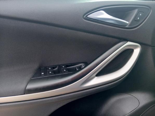 Opel Astra K Рестайлинг с пробегом 2020 года, цена 1 388 000 рублей, 152194 км, универсал, Автокод Объявления