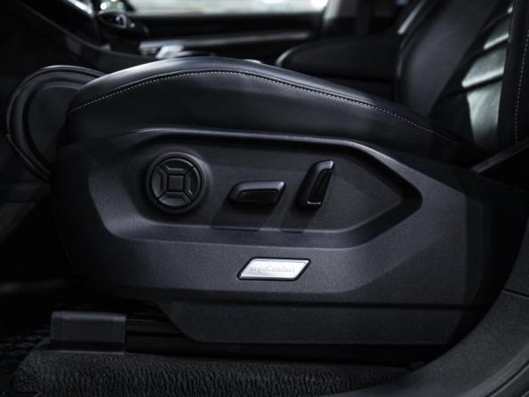 Volkswagen Touareg III с пробегом 2019 года, цена 4 599 777 рублей, 60670 км, внедорожник, Автокод Объявления